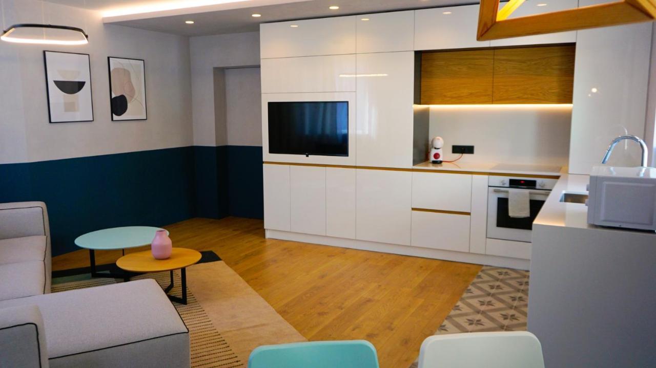 Апартамент Жасмин С Частен Гараж - Jasmin Apartment With Private Garage Várna Kültér fotó